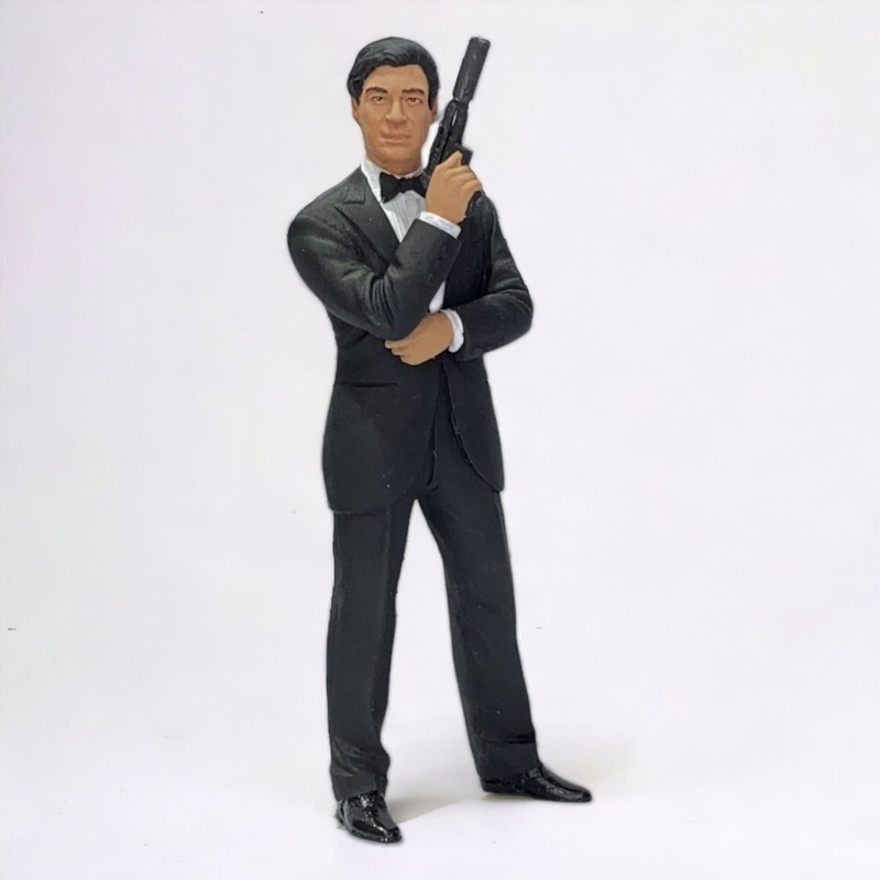 1/18 PIERCE BROSANAN 007 Figure - Action Figure by SF