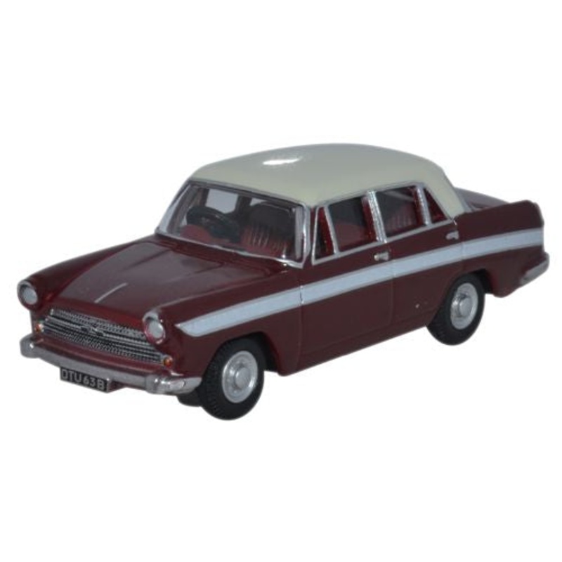 Austin Cambridge A60 Farina Maroon B - Snowberry White