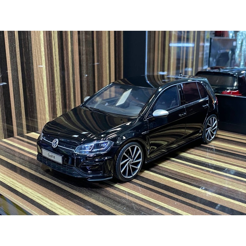 Otto Volkswagen Golf R VIII - 1/18 Resin Model, Black