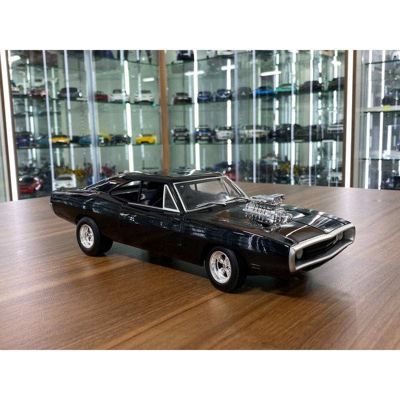 1/18 diecast full opening  Hot Wheels Dodge Charger 1970 The Fast and the Furious in Black