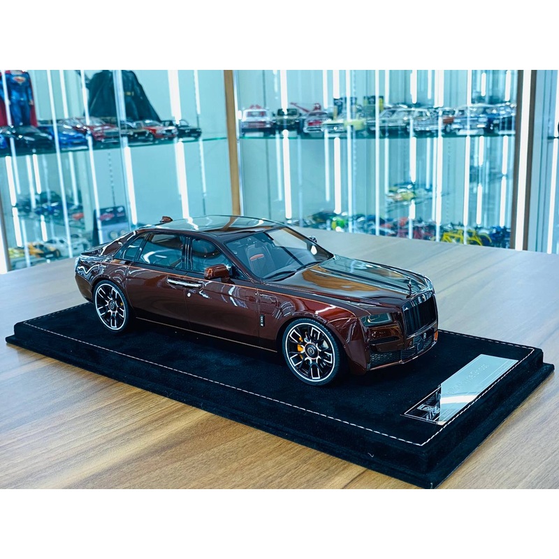 1/18 Rolls-Royce Ghost Black Badge | Brown | H & H | Limited to 25 pcs