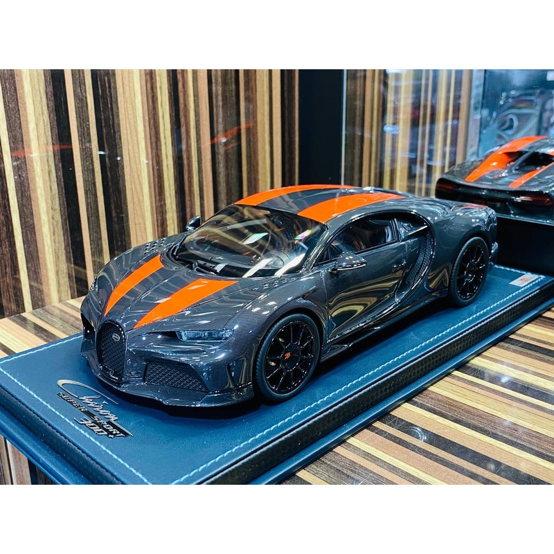 Exclusive MR Collection Models Bugatti Chiron Super Sport Resin - Carbon/Orange Line | Limited Edition!