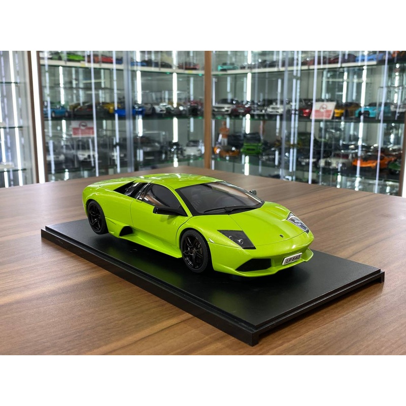 1/18 Diecast Lamborghini Murcilago LP640 Verde Ithaca Green  Autoart Full Opening