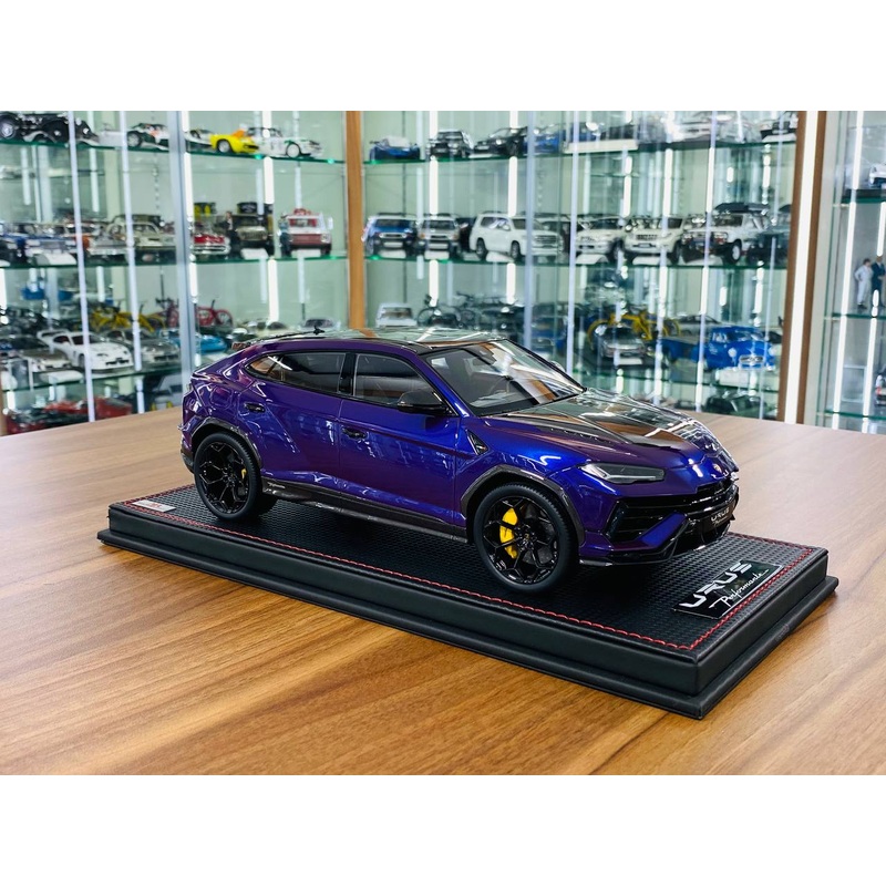 MR Collection Lamborghini URUS Performante [Resin Purple | 1/18 Limited Edition ]