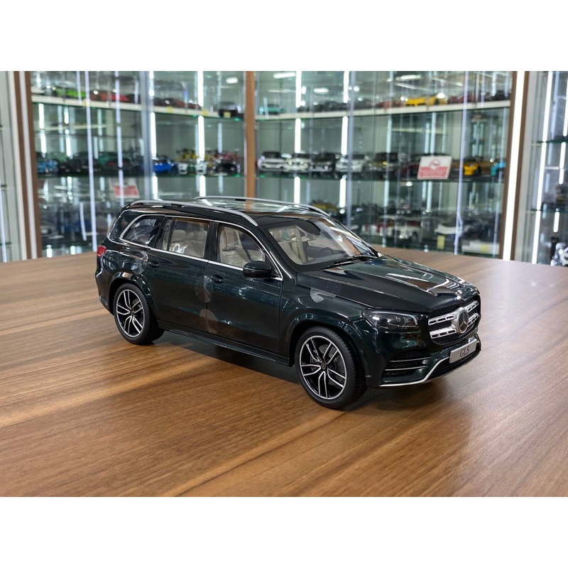 Paragon Model Dealer Edition Mercedes-Benz GLS - 1/18 Diecast, Emerald Green