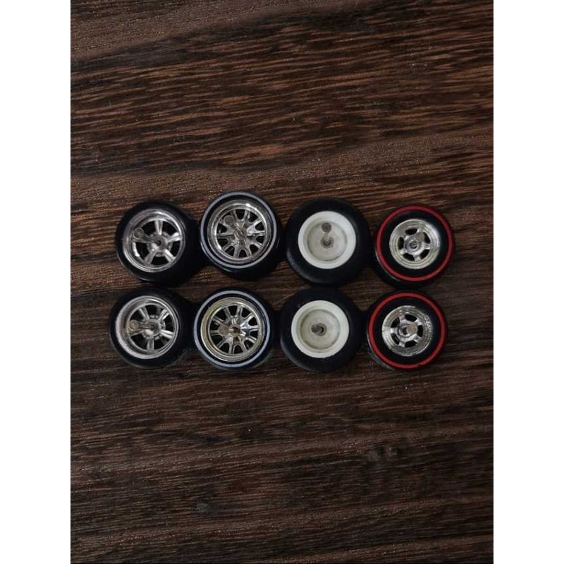 Rubber tires wheels (set 4) 1:64w-20