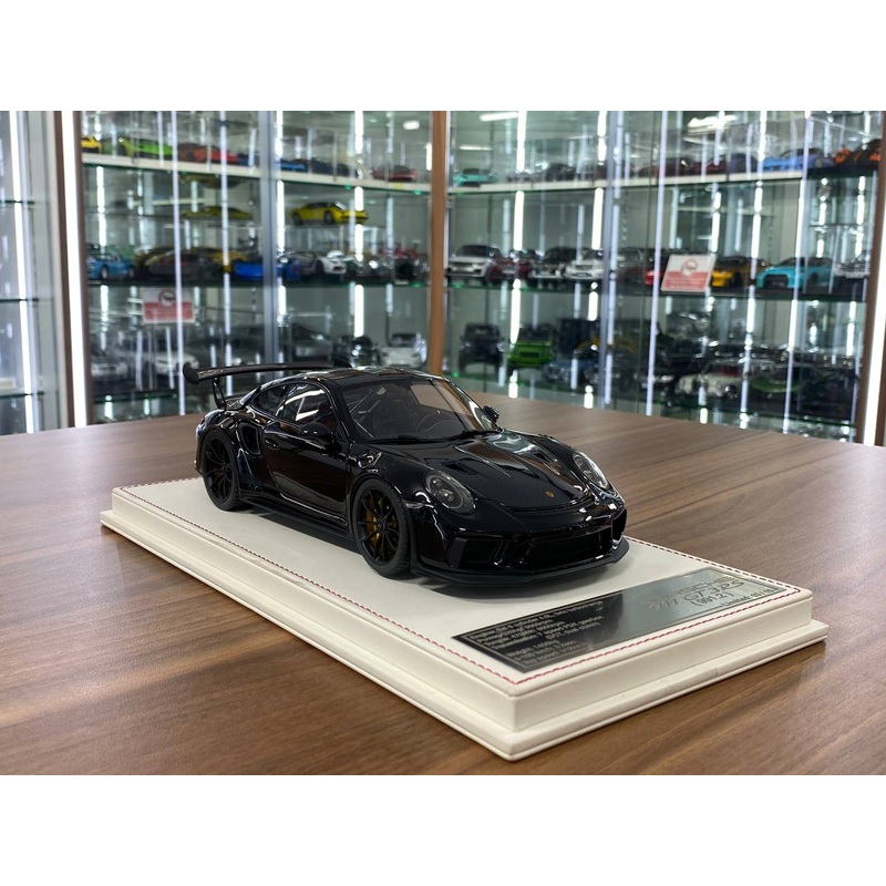1/18 Resin Porsche 911 GT3 RS (991.2)  Davis & Giovanni Black Limited 15 pcs