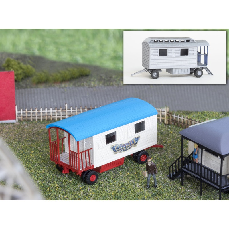 Circus caravan 4 short with balcony