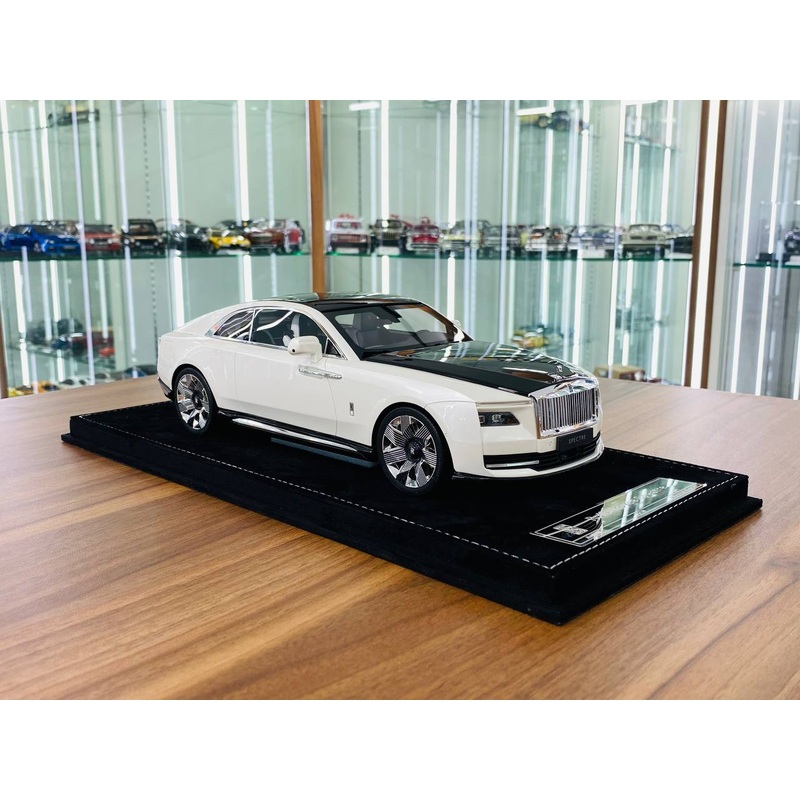 H&H Rolls Royce Spectre Resin Model - White & Black | 1/18 Scale