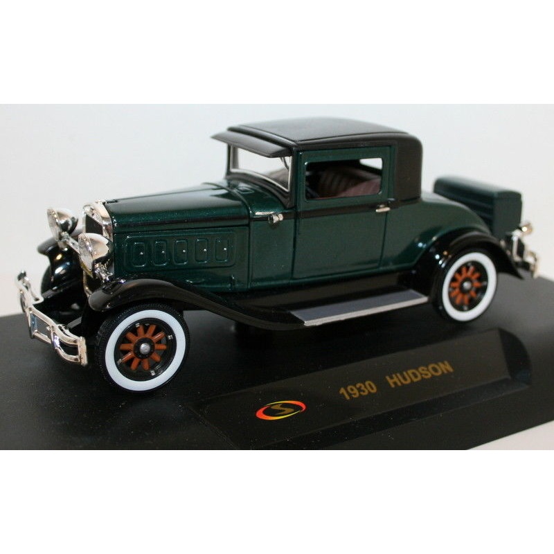 Signature 1/32 Scale Diecast - 32307 - 1930 Hudson - Green