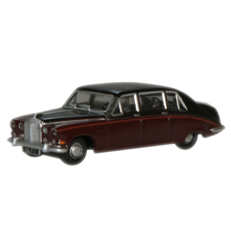 Daimler DS420 Embassy Black / claret