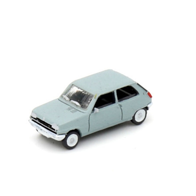 Ready-made model car Renault 5 light blue