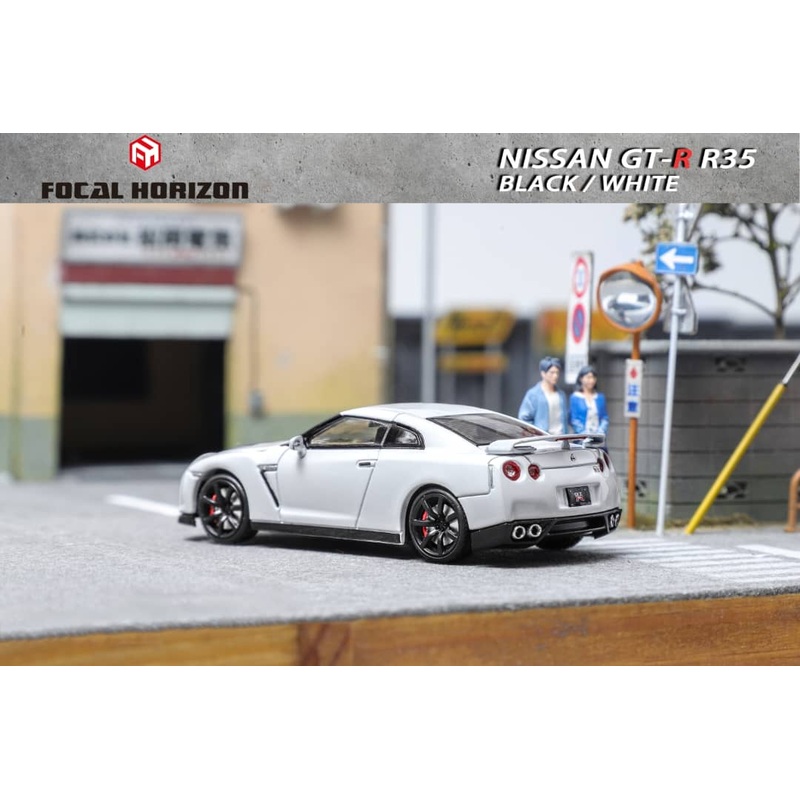 Focal Horizon 1/64 GT-R R35 (Open-Hood, Visible Engine)