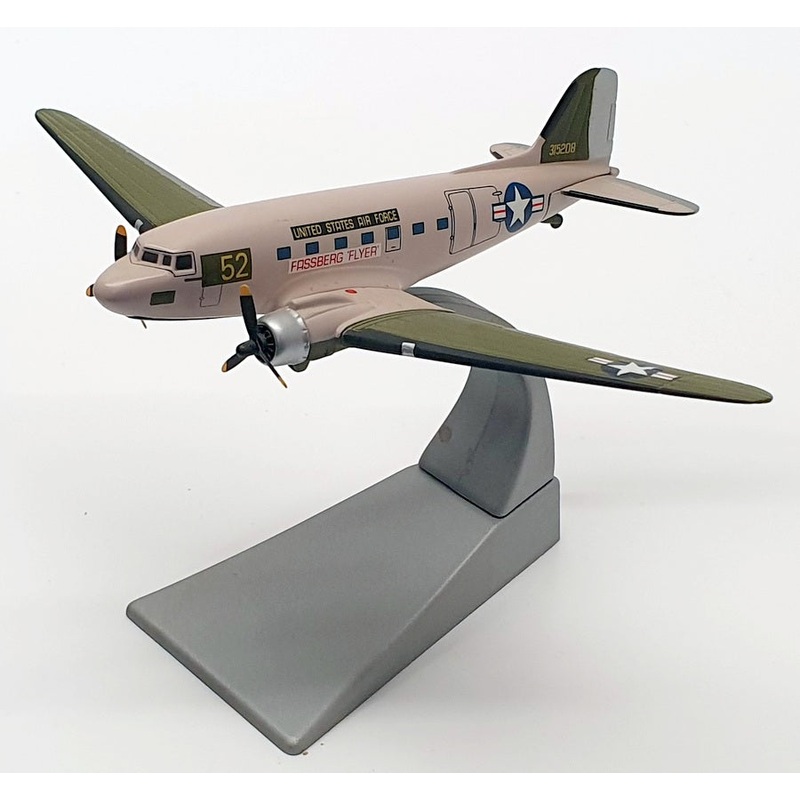 Corgi 1/144 Scale Aircraft 47101 - Douglas C-47A Skytrain USAF