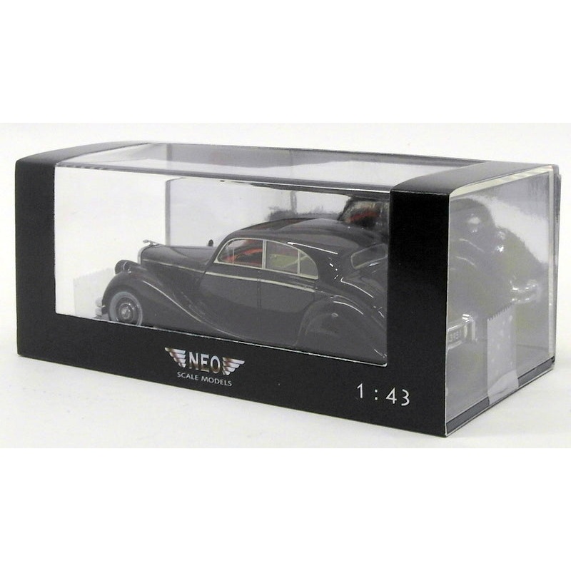Neo 1/43 Scale Resin Model Car NEO43951 - Jaguar Mk V - Maroon