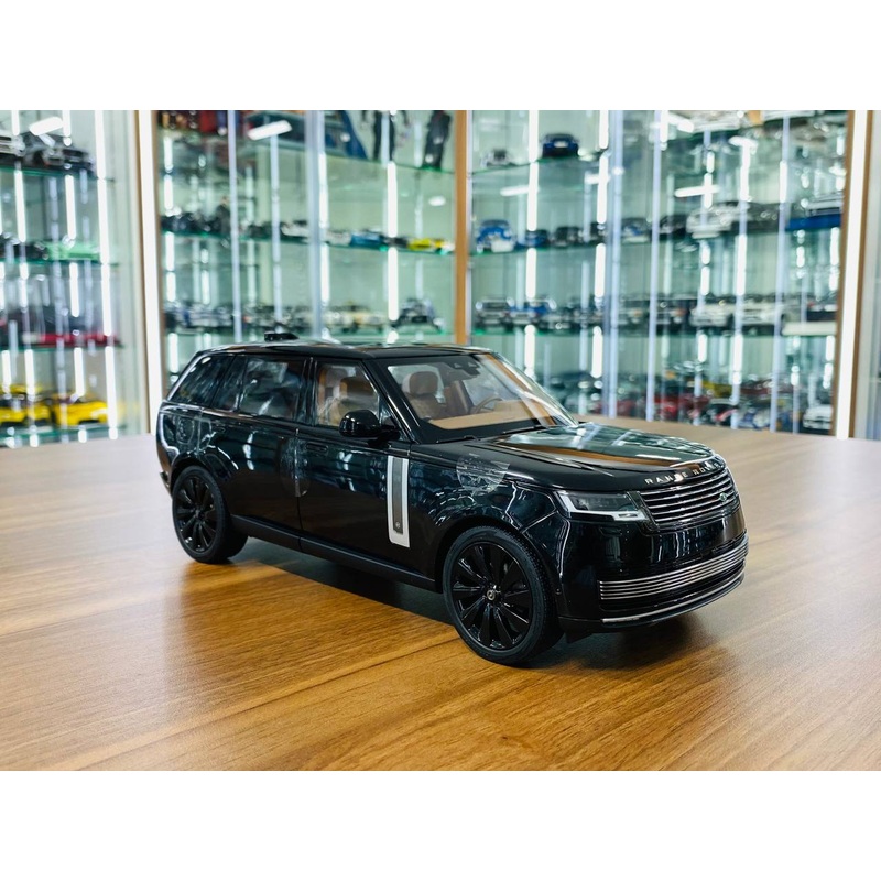 LCD Land Rover Range Rover SV 2022 - 1/18 Diecast Full Opening, Black