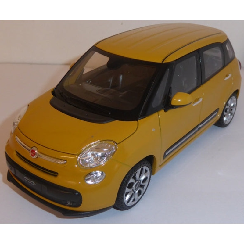 Welly Fiat 500L 2013 Yellow - 1:24 Scale