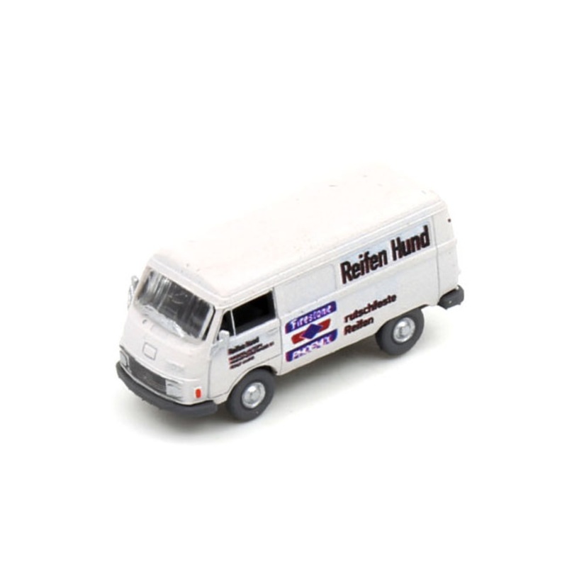 Finished model car Hanomag-Henschel F20  Reifen Hund