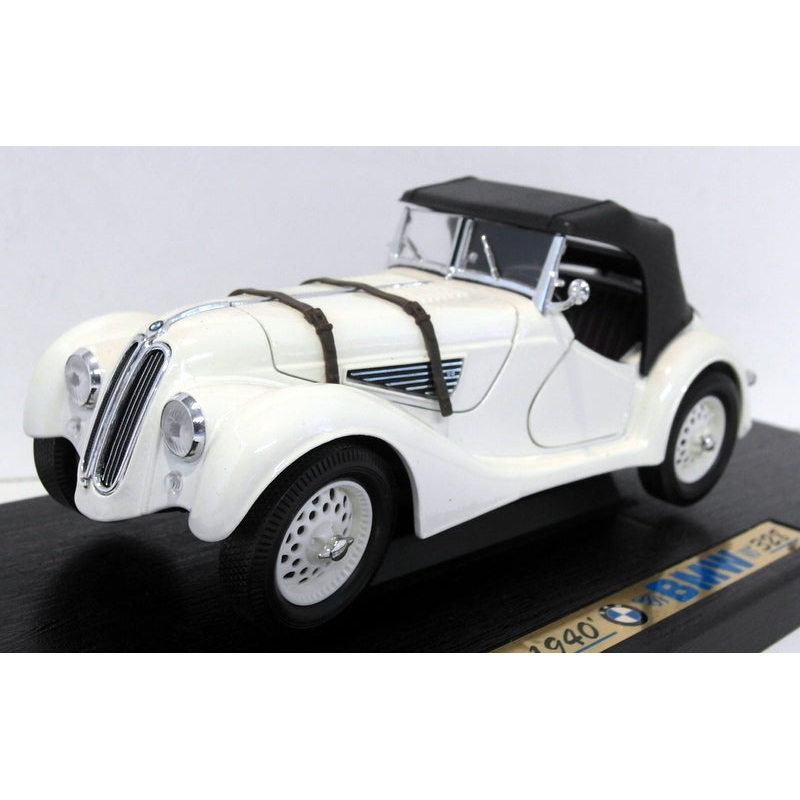Road Signature 1/18 Scale Diecast - 92288 1940 BMW 328 Roadster White