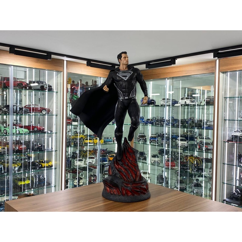 SUPERMAN  Black Suit Justice League Figure
