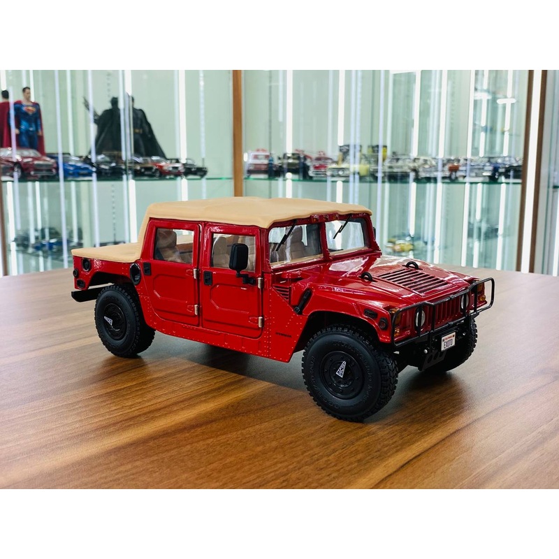 1/18 Diecast Exoto ThunderTrac 1995 AM General Humvee Hummer H1 Soft Top - Red