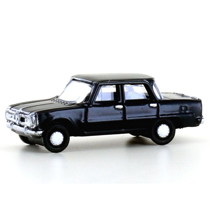 Car Alfa Romeo Giulia dark blue