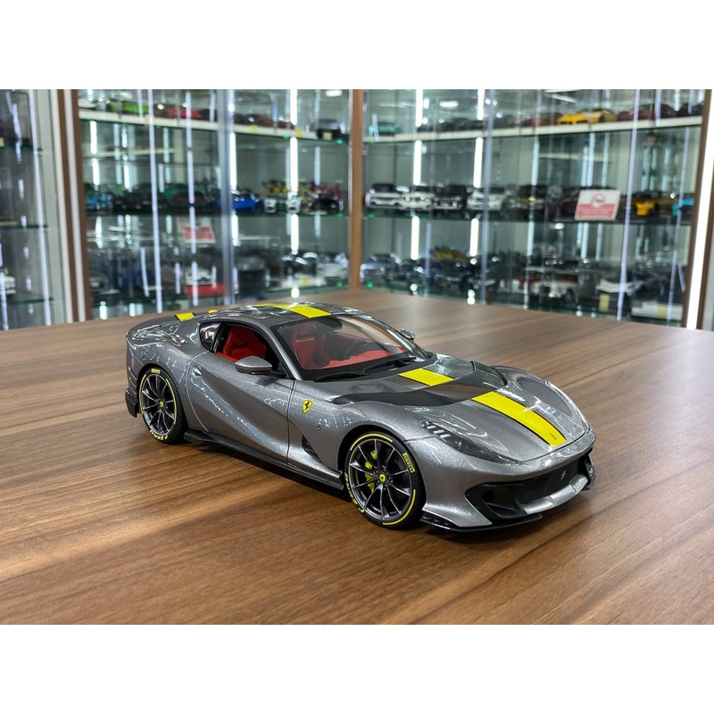 1/18 Diecast Full opening Bburago Signature Series  Ferrari 812 Competizione Grey / yellow stripe