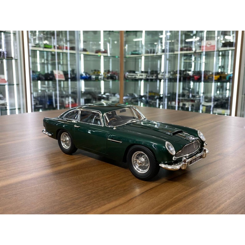 1/18 Diecast full opening  Xiaoguang Models  Aston Martin DB5  Green Limited 100pcs