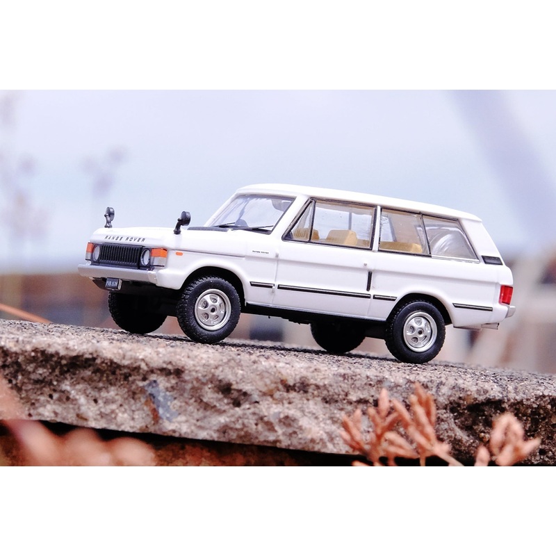Inno64 1/64 RANGE ROVER CLASSIC White
